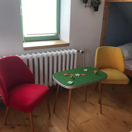 Lenz Apartment *
